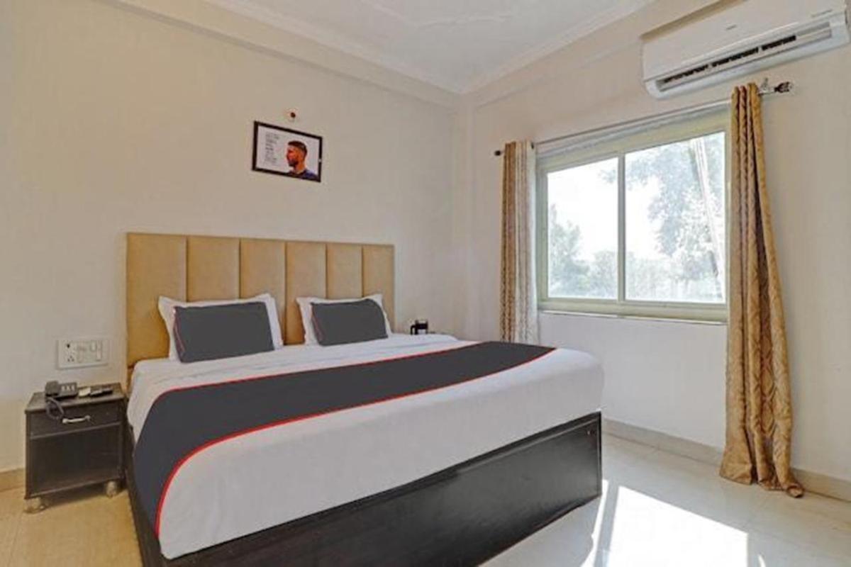 Hotel Amishi Raiwala Esterno foto